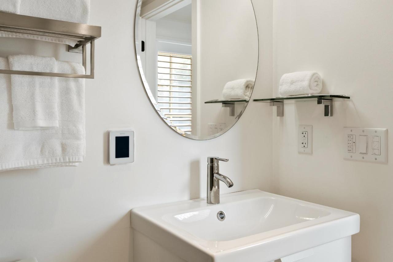 Boutique Room Steps From Downtown Mall Rose Jean - Room 4 Charlottesville Exterior photo